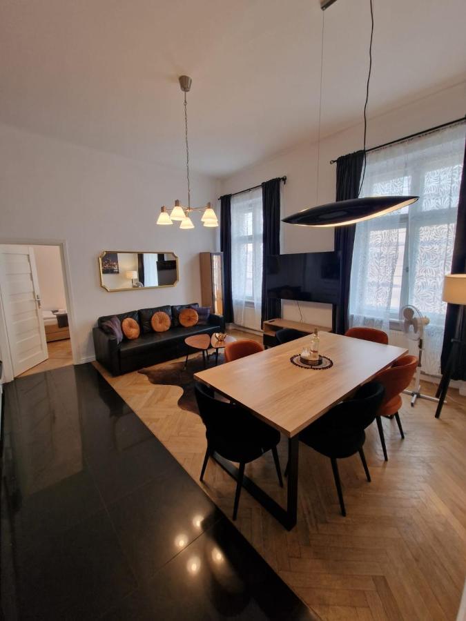 Golden Pearl - Main Square, 100 Sqm, 4 Rooms Cracovia Exterior foto