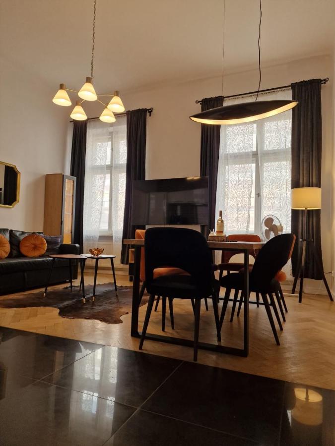 Golden Pearl - Main Square, 100 Sqm, 4 Rooms Cracovia Exterior foto