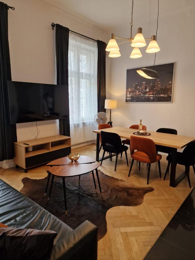 Golden Pearl - Main Square, 100 Sqm, 4 Rooms Cracovia Exterior foto