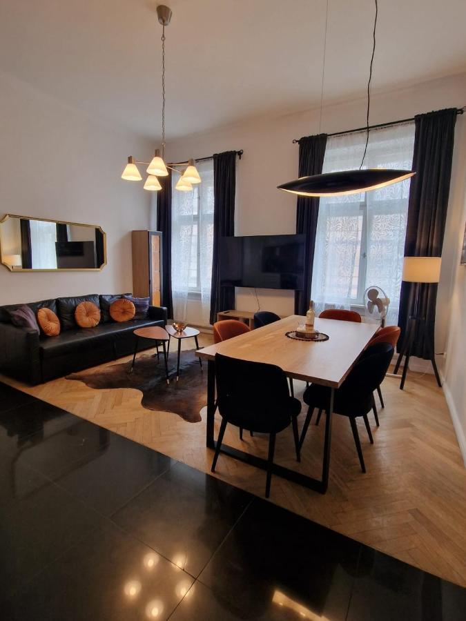 Golden Pearl - Main Square, 100 Sqm, 4 Rooms Cracovia Exterior foto
