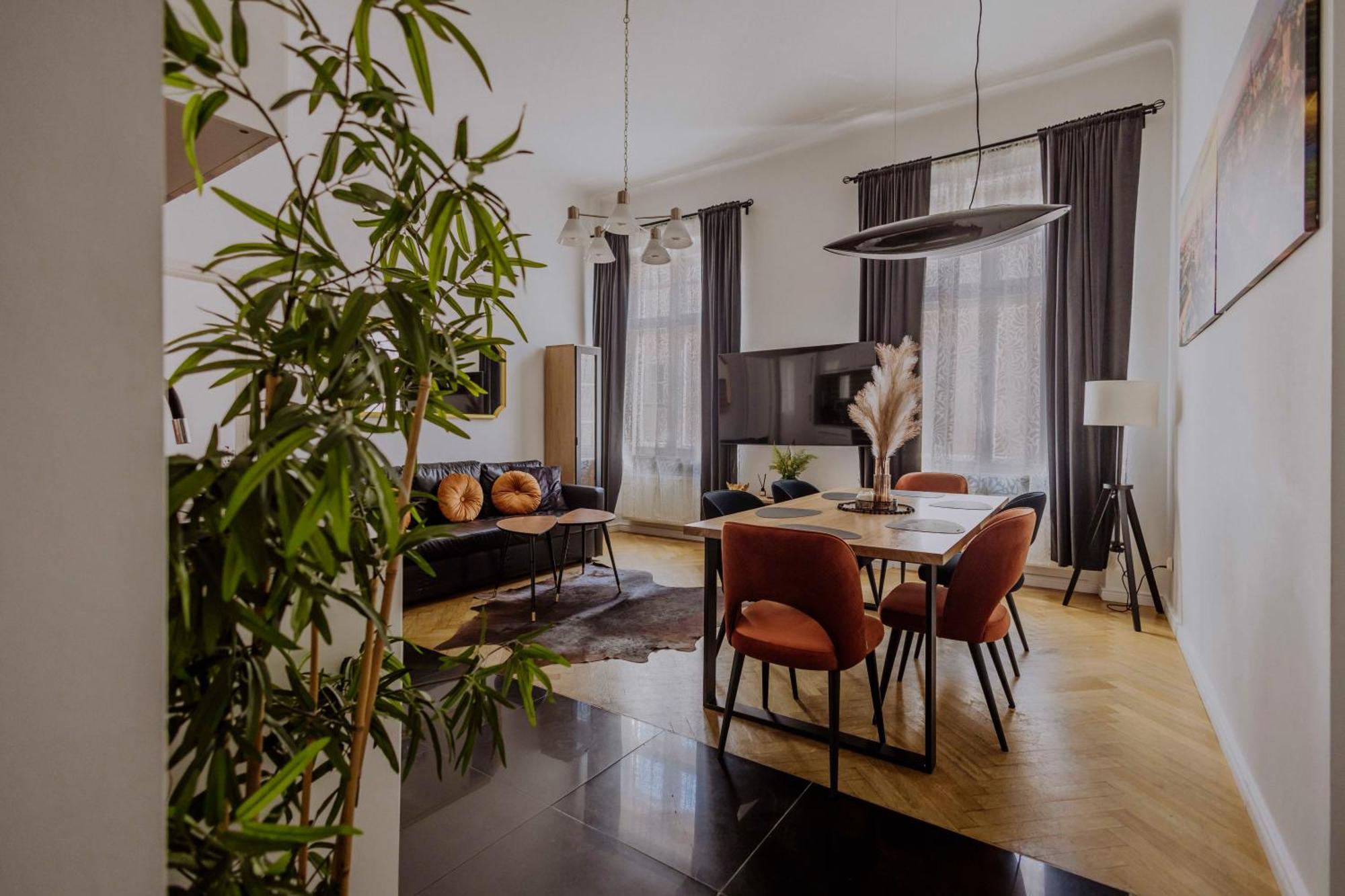 Golden Pearl - Main Square, 100 Sqm, 4 Rooms Cracovia Exterior foto