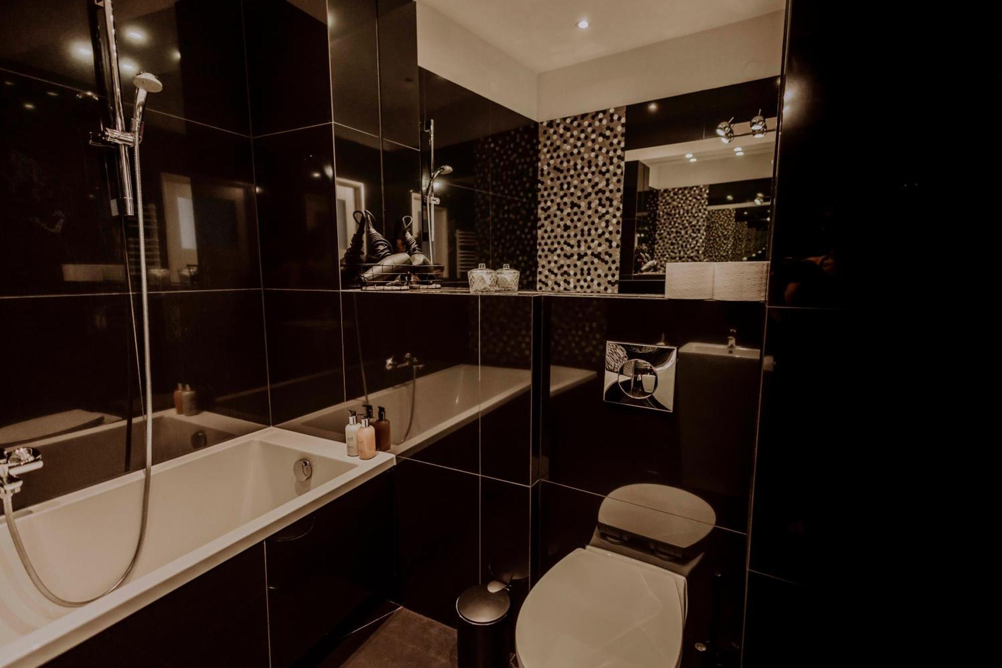 Golden Pearl - Main Square, 100 Sqm, 4 Rooms Cracovia Exterior foto