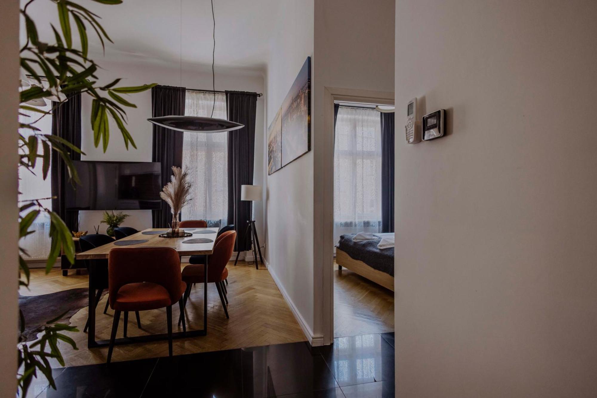 Golden Pearl - Main Square, 100 Sqm, 4 Rooms Cracovia Exterior foto